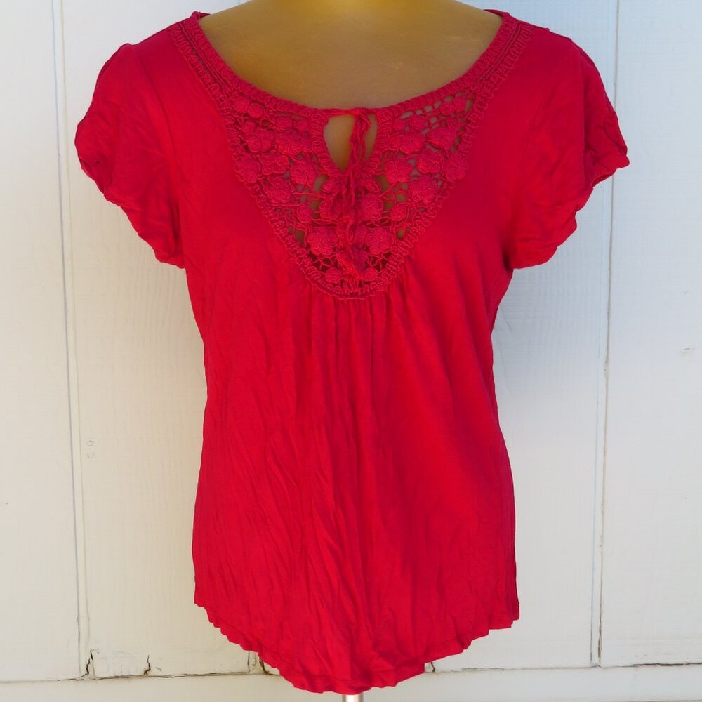 Pink puff sleeve top with crochet lace